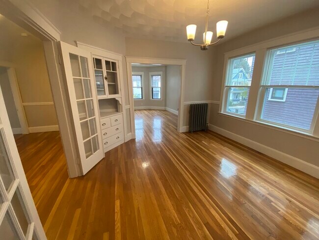 Building Photo - 469 Ashmont St