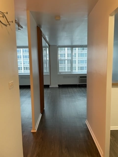 Building Photo - 4250 N Marine Dr