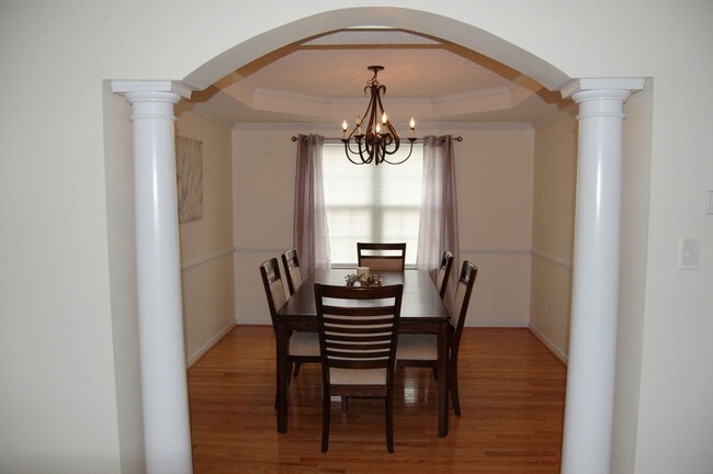 Foto del edificio - 2218 Midview Rd