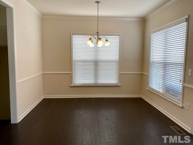 Foto del edificio - 7008 Reedybrook Crossing