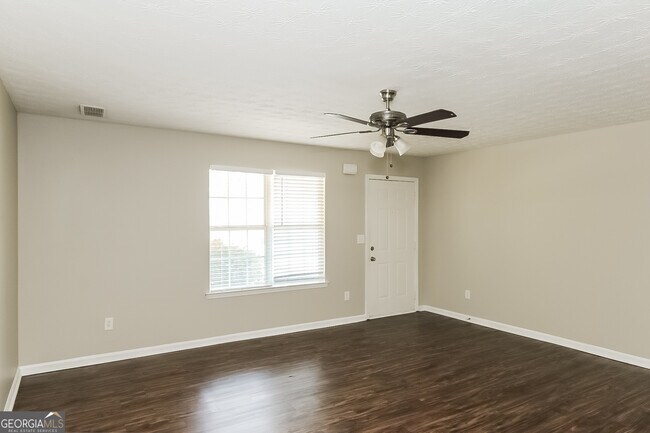 Building Photo - 1588 Keystone Dr