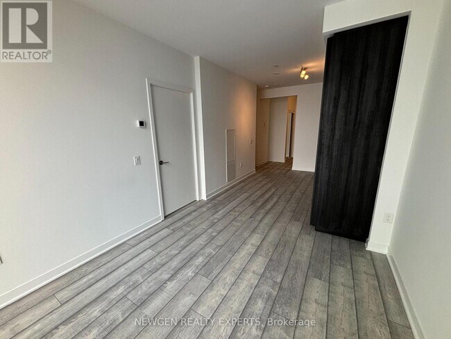 Photo du bâtiment - 260 Malta Ave.