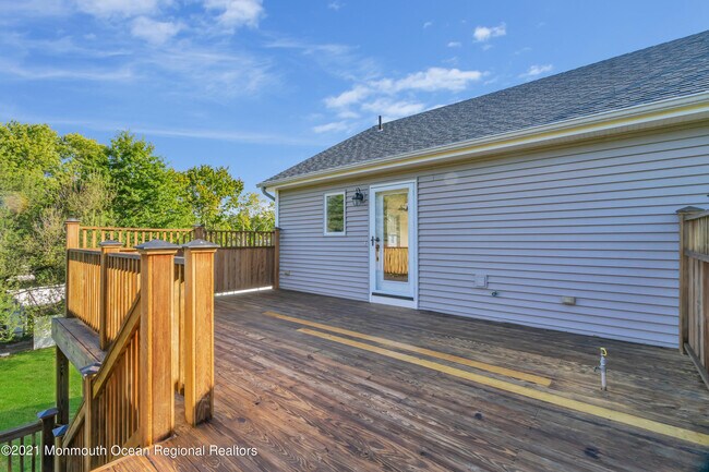 Foto del edificio - 13 Monroe St