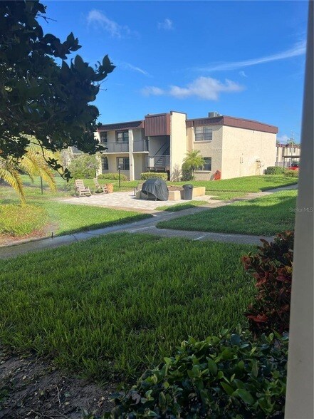 Foto del edificio - 2400 Winding Creek Blvd