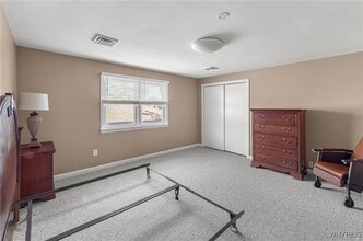 Building Photo - 273 Division St