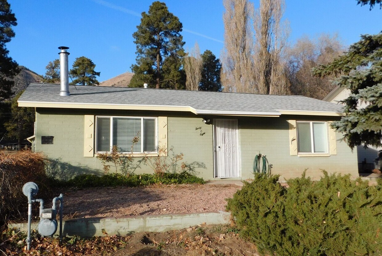 Updated Three Bedroom Home Utilities Inc... House Rental in
