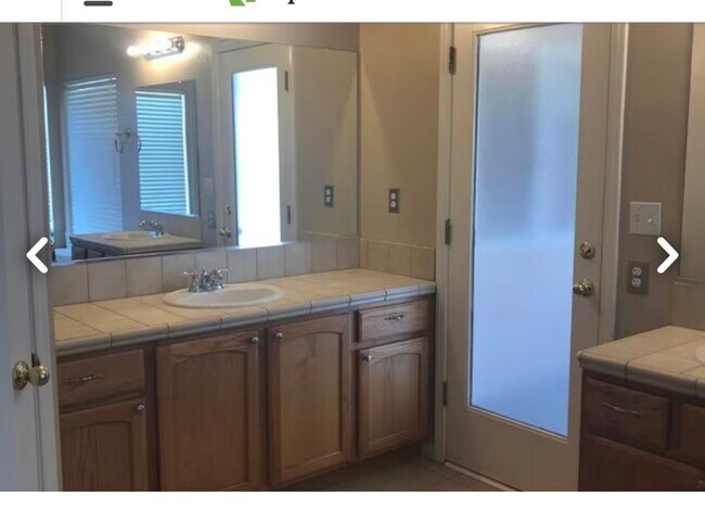 Foto del edificio - 1527 Orange St