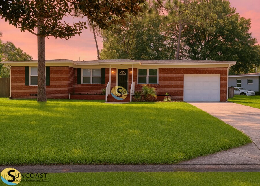 Foto principal - 3235 Holly Berry Ln