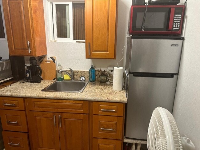 Foto del edificio - 4433 Sierra Dr