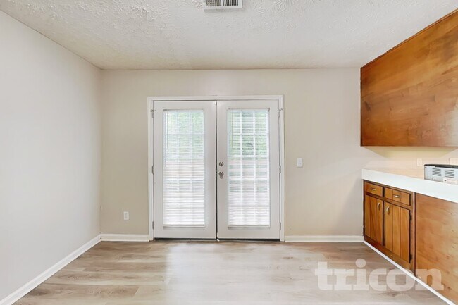 Foto del edificio - 2224 Clinchfield Ct