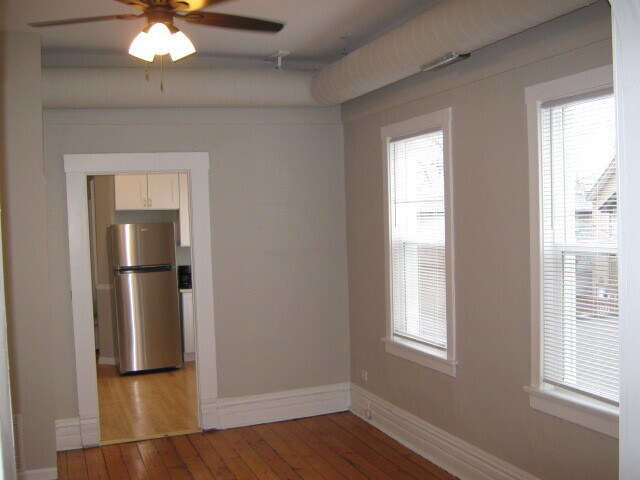 Foto del edificio - 2627 W Attrill St