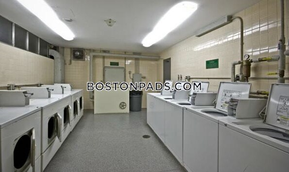 Foto del edificio - 1455 Commonwealth Ave.