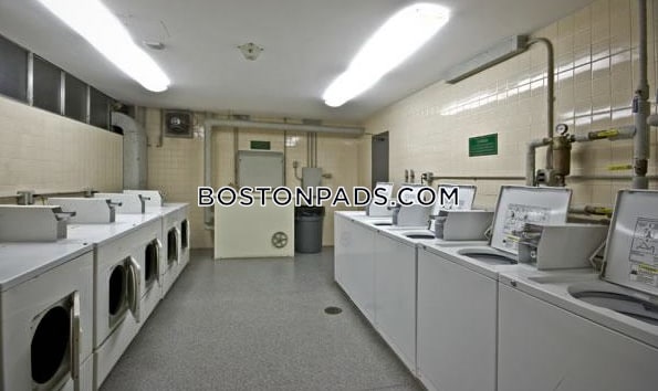 Building Photo - 1455 Commonwealth Ave.