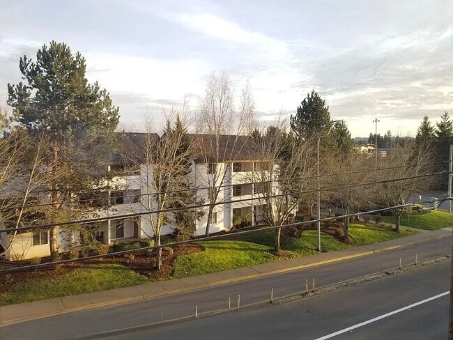 Building Photo - 16715 SW Baseline Rd
