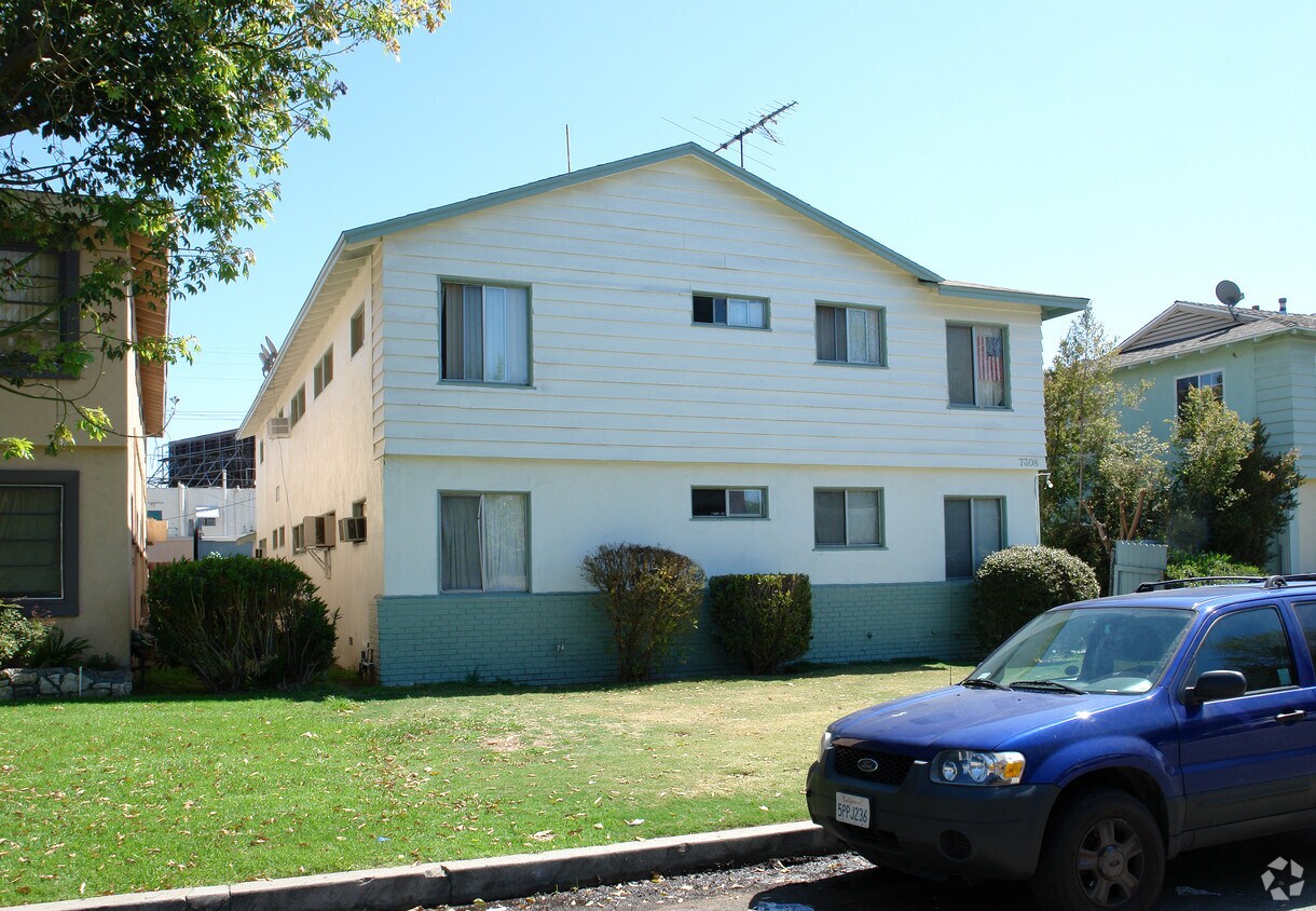 Building Photo - 7308 Vista Del Monte Ave