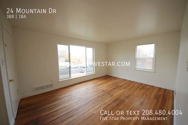 Foto del edificio - 24 Mountain Dr