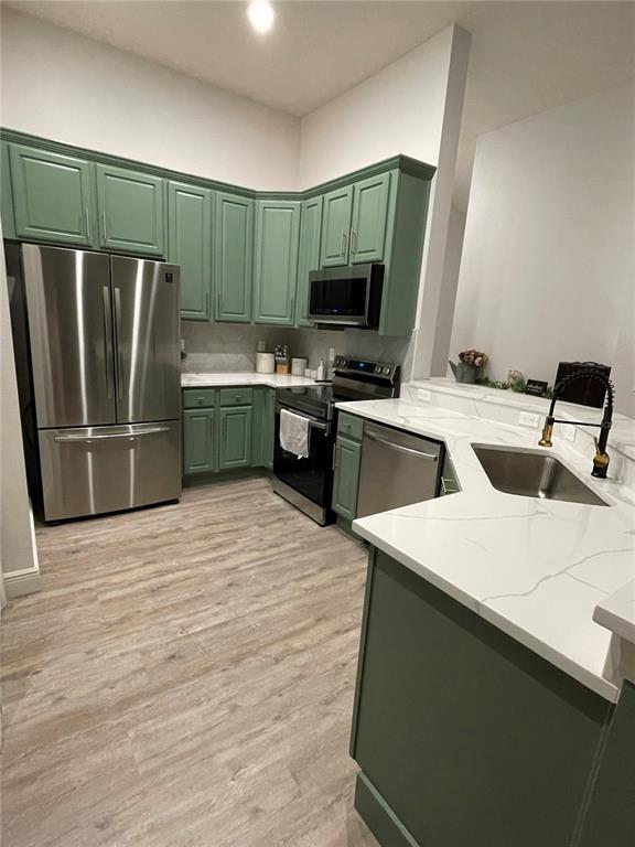 Foto del edificio - 6741 Breezy Palm Dr