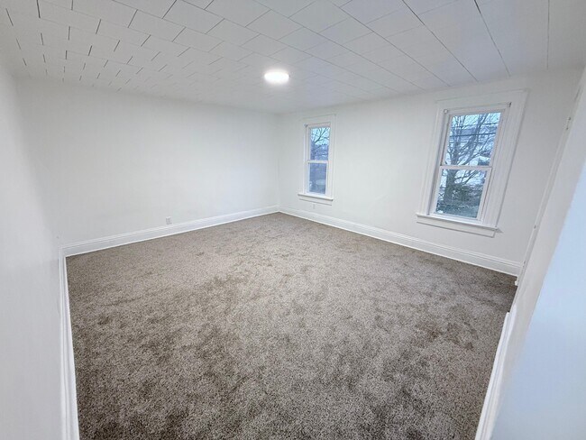 Foto del edificio - 537 McCully St