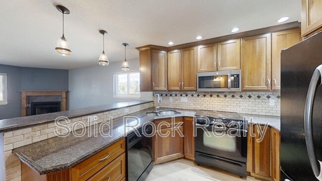 Building Photo - 1299 Vondelpark Dr