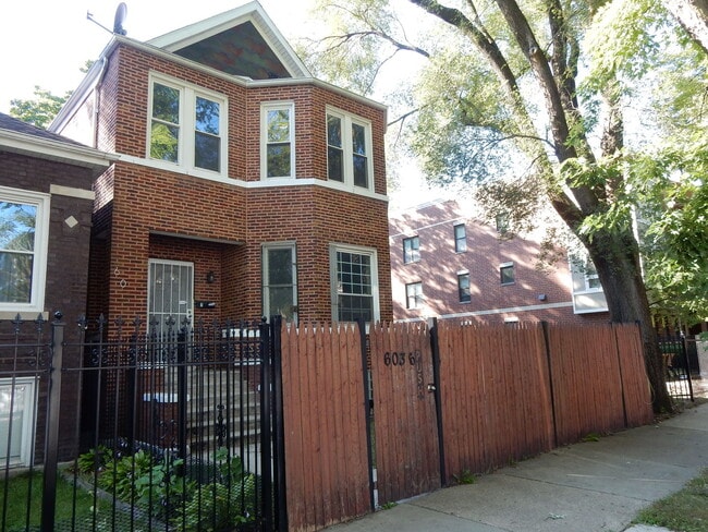 Foto del edificio - 6036 S Green St