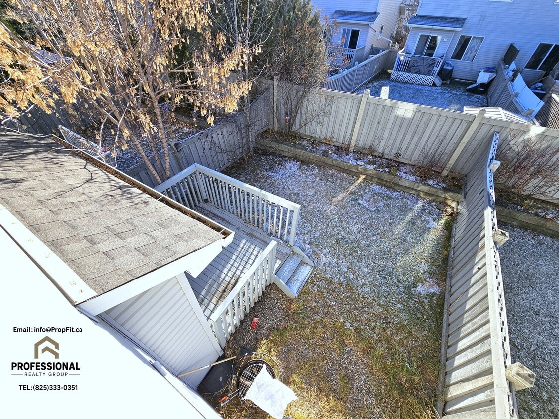 Building Photo - 287 Macewan Rd SW