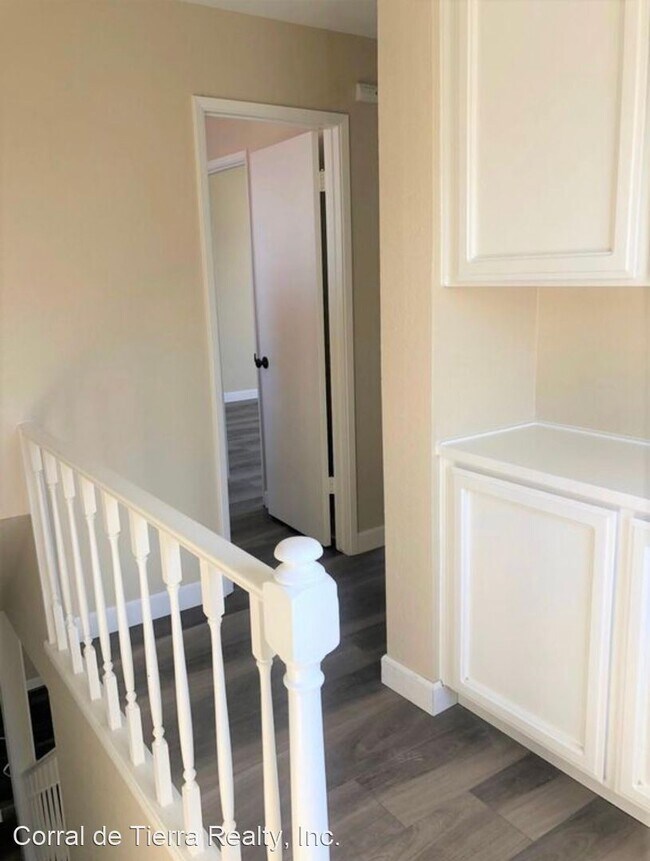 Foto del edificio - 3 br, 2 bath House - 581 McAllister