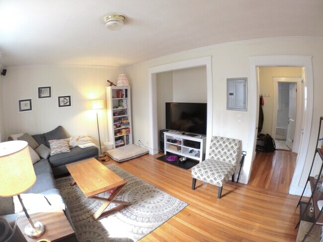 Building Photo - 1612 Commonwealth Ave