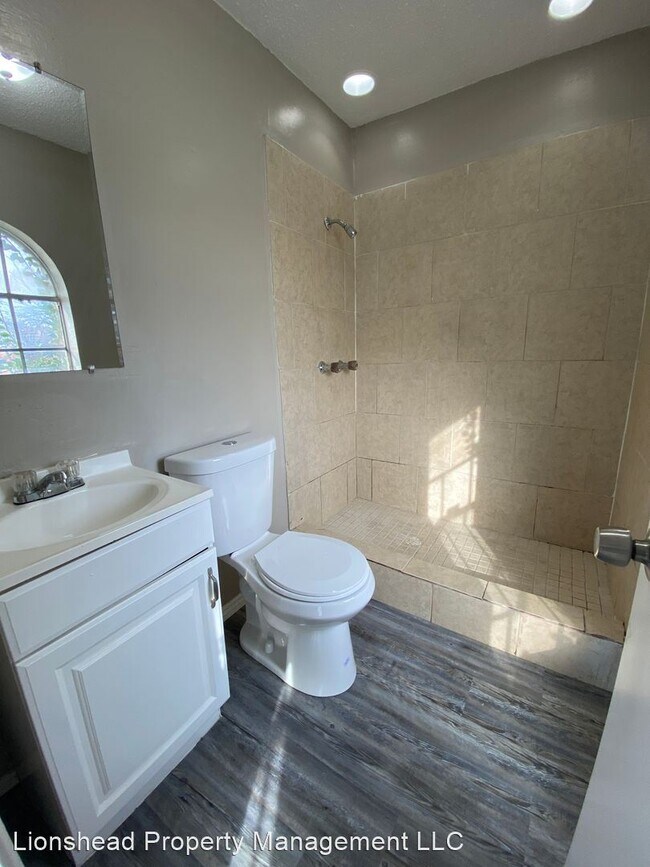Building Photo - 5 br, 2 bath House - 5025 Union Circle