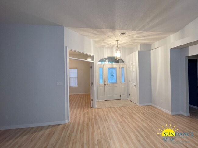 Foto del edificio - Stunning 3 Bedroom Home in Navarre