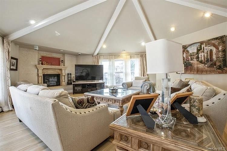 Foto principal - 369 Phillips Hill Rd