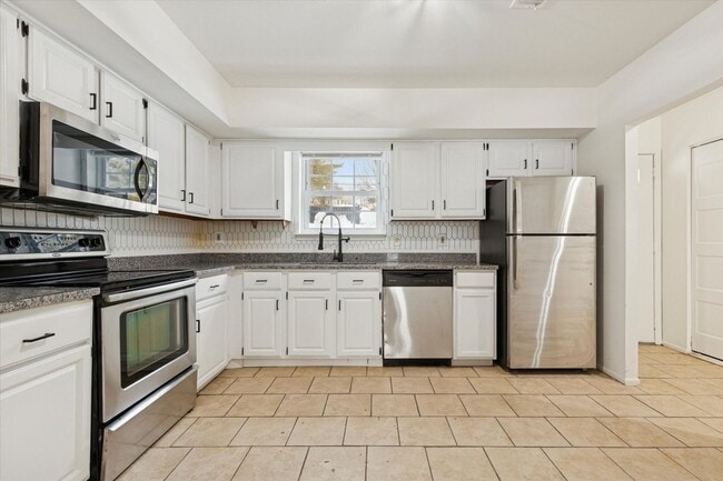 Photo - Available now, 3B/2.5B Two Story Townhome in Butler Park!