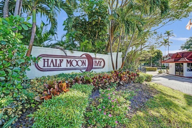 Foto del edificio - 107 Half Moon Cir