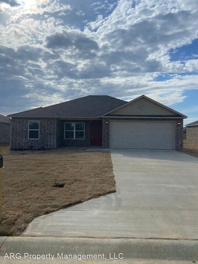 Foto del edificio - 3 br, 2 bath House - 3725 Keeneland Drive