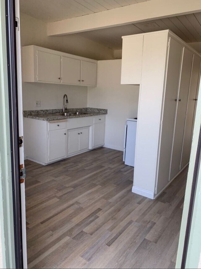 Foto del edificio - Torrance 44