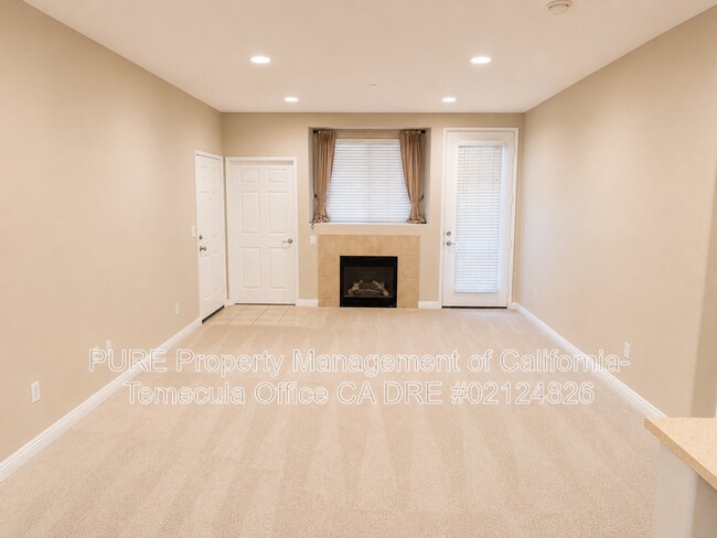 Foto del edificio - 41410 Juniper St