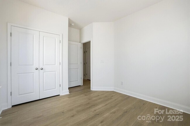 Foto del edificio - 3224 Drift St