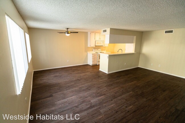 Foto del edificio - 25016 Walnut St