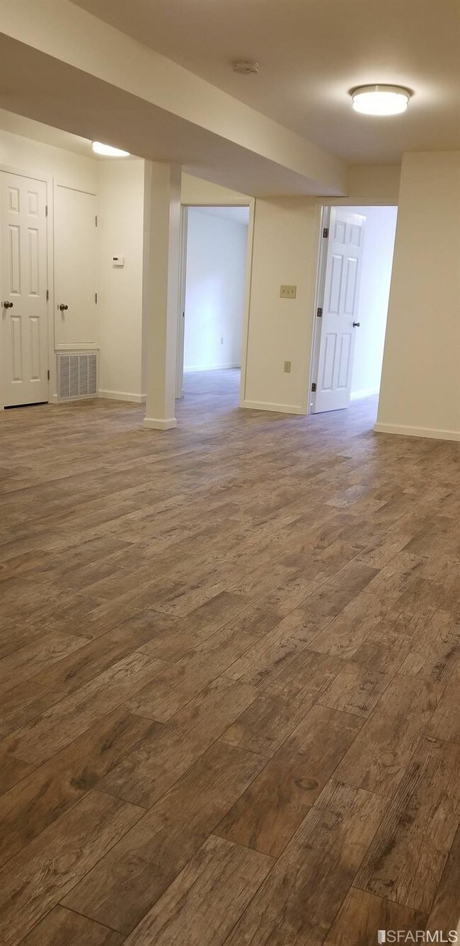 Building Photo - 1372 22nd Ave