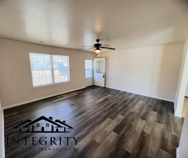 Foto del edificio - 22590B Hollow Oak Ln