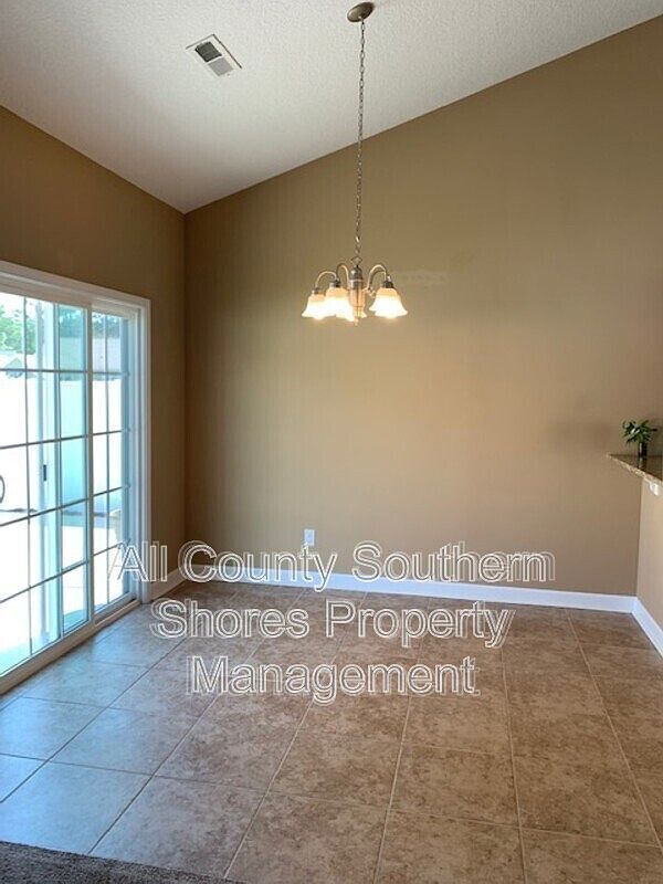 Foto del edificio - 131 Maggie Wy