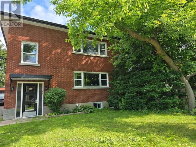 Photo du bâtiment - 269-269 Westhill Ave