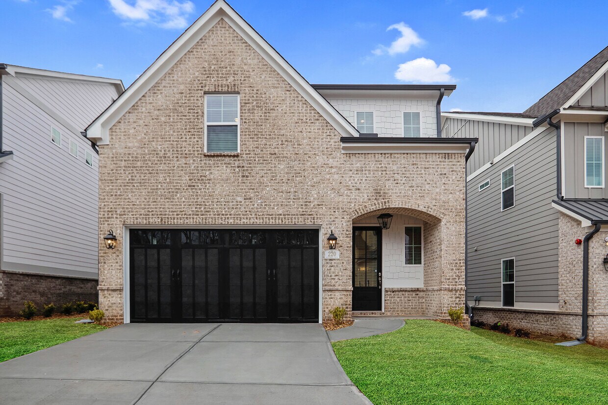 220 Scottsdale Dr, Marietta, GA 30064 House Rental in Marietta, GA