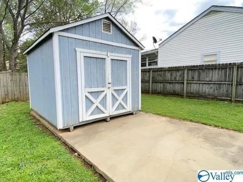 Foto del edificio - 1000 Longwood Dr SE