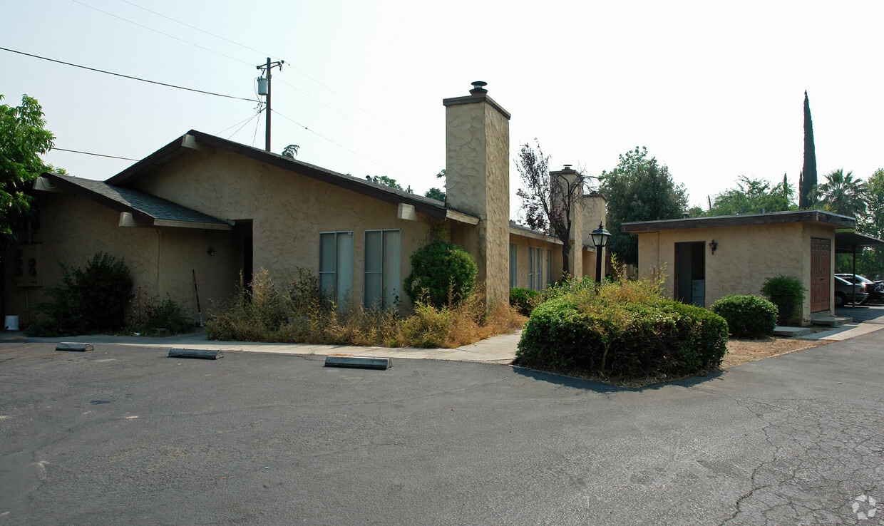 Building Photo - 2955 E Peralta Way