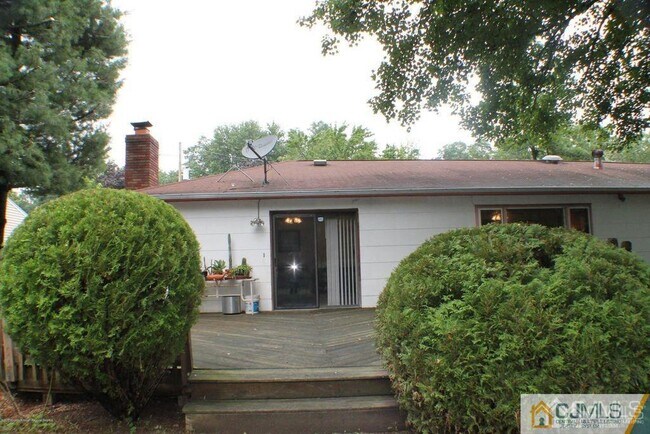Building Photo - 425 Union Hill Rd