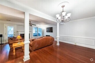 Building Photo - 405 Towergate Pl
