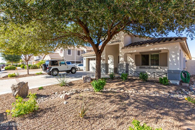 Foto del edificio - 1444 E Baker Dr