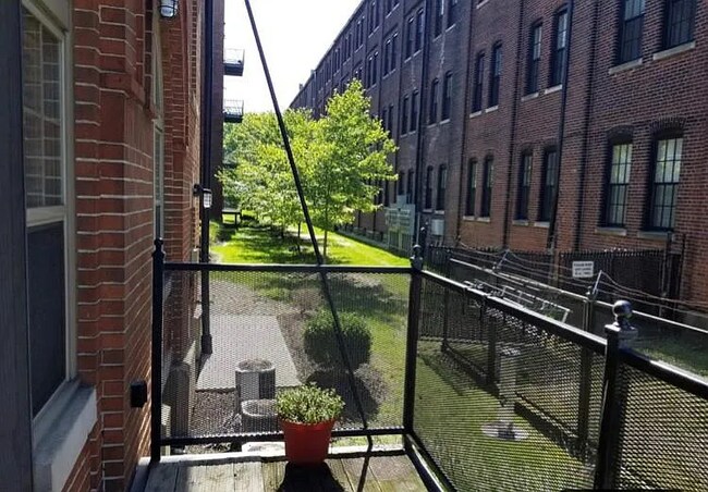 Foto del edificio - 1 S Harding St