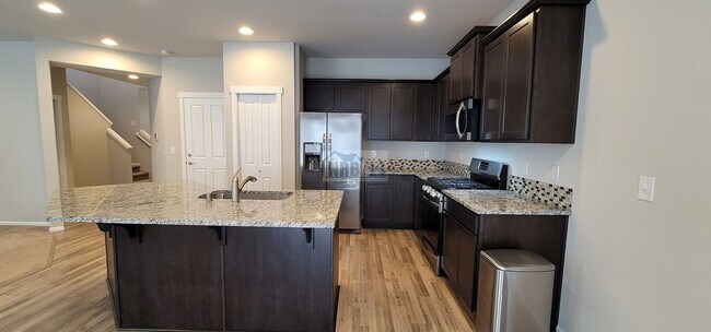 Foto del edificio - Stunning 3 bd House in Lacey!