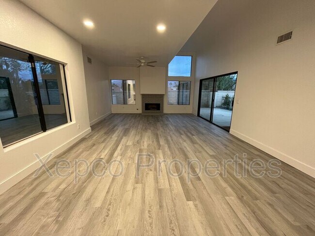 Building Photo - 41682 Aventine Ct